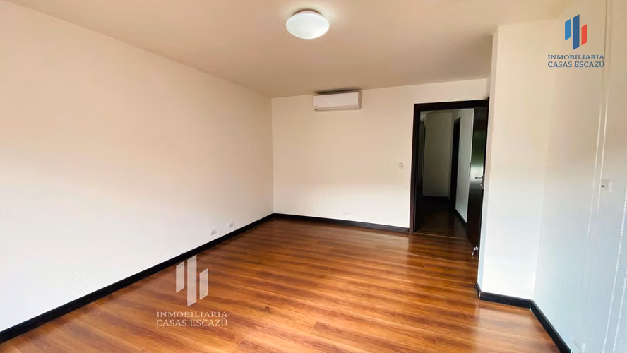 Casa en Condominio en Escazú Centro en Alquiler con A/C, Mascota pequeña sí - Imagen 15