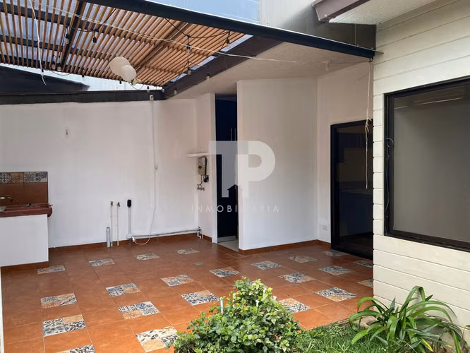 Alquiler Casa| Una Planta en San Pablo de Heredia JC551