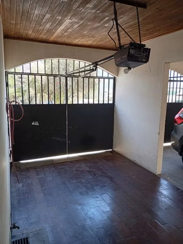 SAN JOSE- SABANA SUR EN VENTA AMPLIA CASA DE 220 M2 CON TERRENO DE 372 M2 - Imagen 6