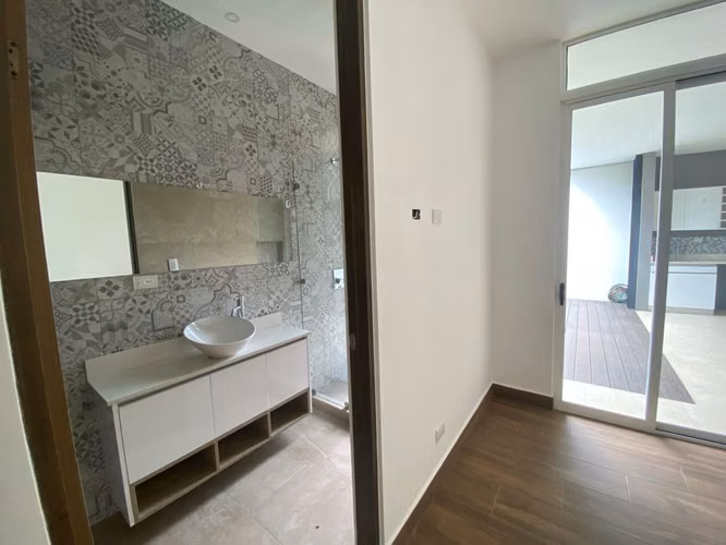 VENTA DE CASA DE UN NIVEL EN EVORA, SANTA ANA RIO ORO - Imagen 10