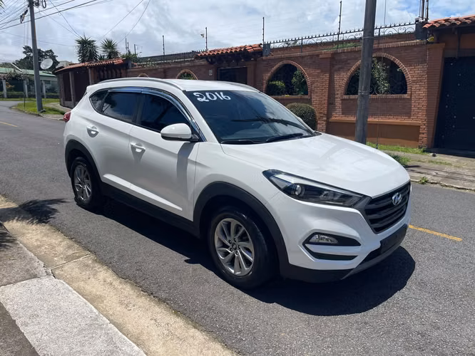 HYUNDAI TUCSON 2016
