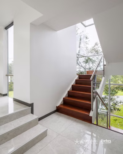 21548 - Casa moderna de 3 niveles, 4 hab, oficina y jacuzzi en San Rafael - Imagen 15