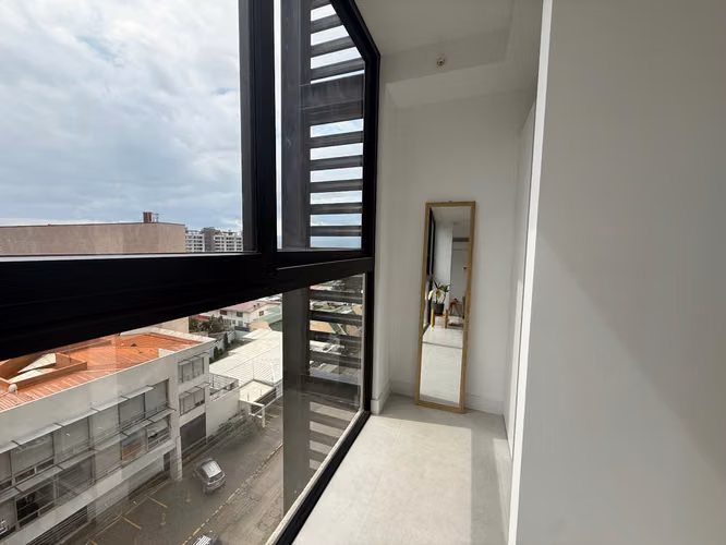 ESTUDIO AMOBLADO PARA ESTRENAR EN TORRE  LINDA DECORACION  EN SABANA NORTE - Imagen 10