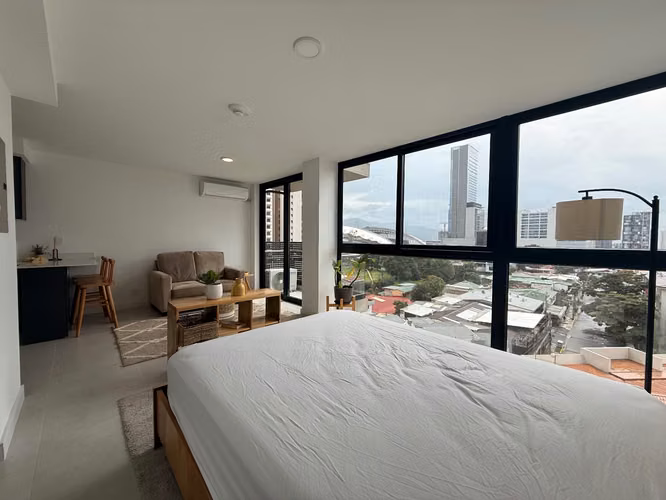 ESTUDIO AMOBLADO PARA ESTRENAR EN TORRE  LINDA DECORACION  EN SABANA NORTE - Imagen 6