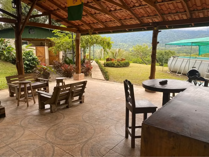 Alquiler Casa Amueblada en Turrubares | 1.500 m² de Naturaleza, Rancho y A/C 360.000