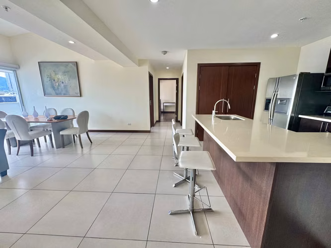 Apartamento amueblado de dos dormitorios en Sabana Norte - Imagen 2