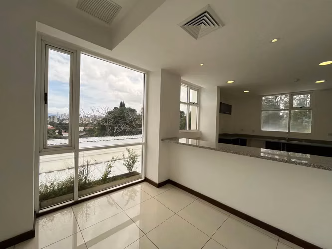 Torre de Apartamentos de Lujo con Vistas Panorámicas de San José. - Imagen 14