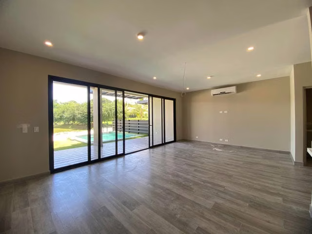 Venta de Townhouses con Piscina en Garabito-Jacó, Puntarenas. RAH 26-524 - Imagen 4