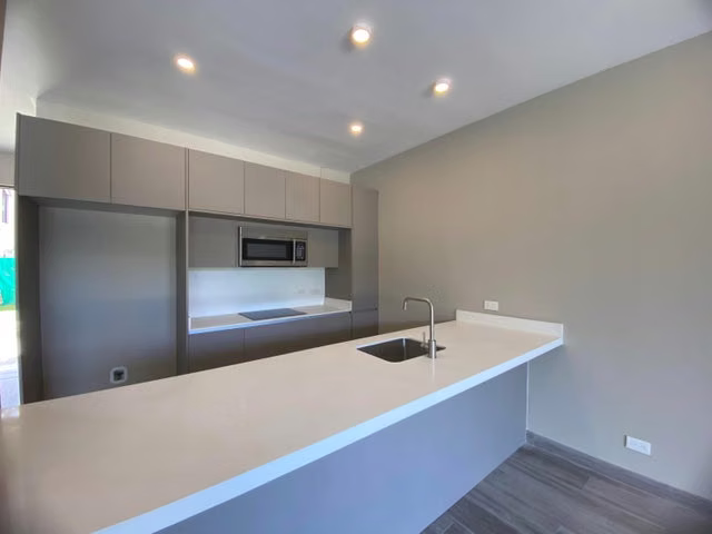 Venta de Townhouses con Piscina en Garabito-Jacó, Puntarenas. RAH 26-524 - Imagen 3