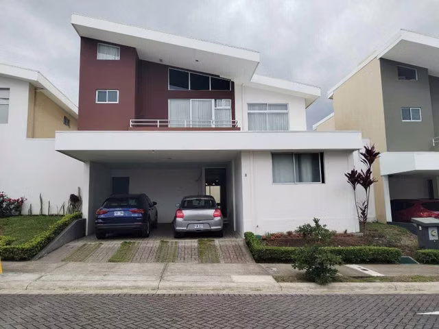 Sale of House in Montes de Oca-Sabanilla. 27-675