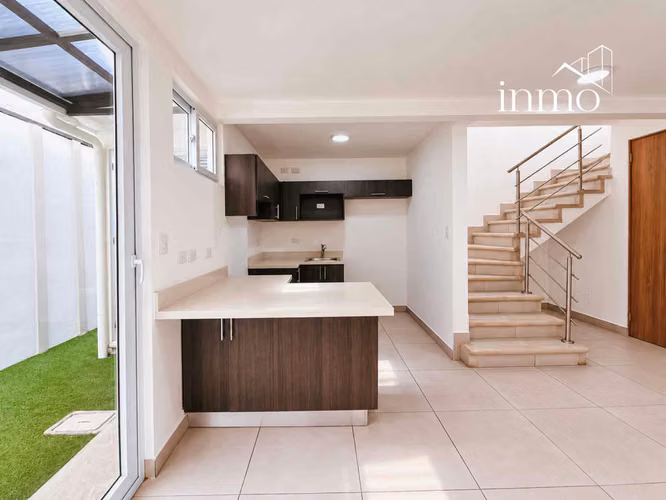 Casa de 2 hab en Alquiler en Heredia | Condominio Vidanto