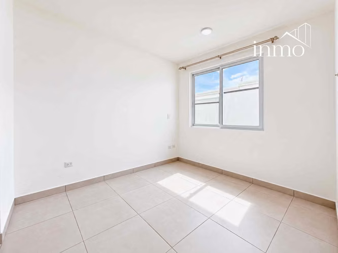 Casa de 2 hab en Alquiler en Heredia | Condominio Vidanto
