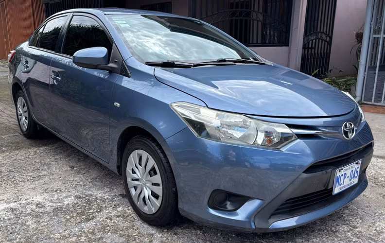 Vendo mi carro Excelente estado - Imagen 4