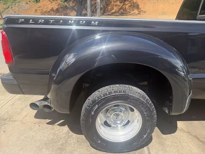 FORD F350 SUPERDUTY 6.7litro V8 Turbo Diesel 