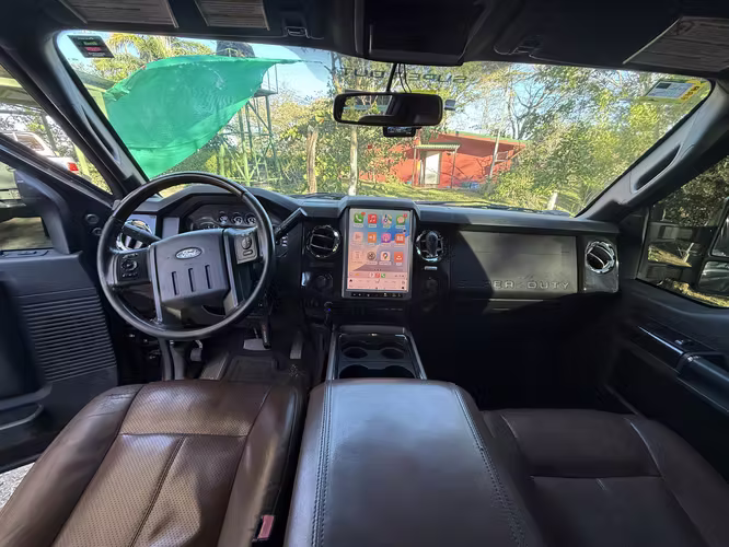 FORD F350 SUPERDUTY 6.7litro V8 Turbo Diesel 