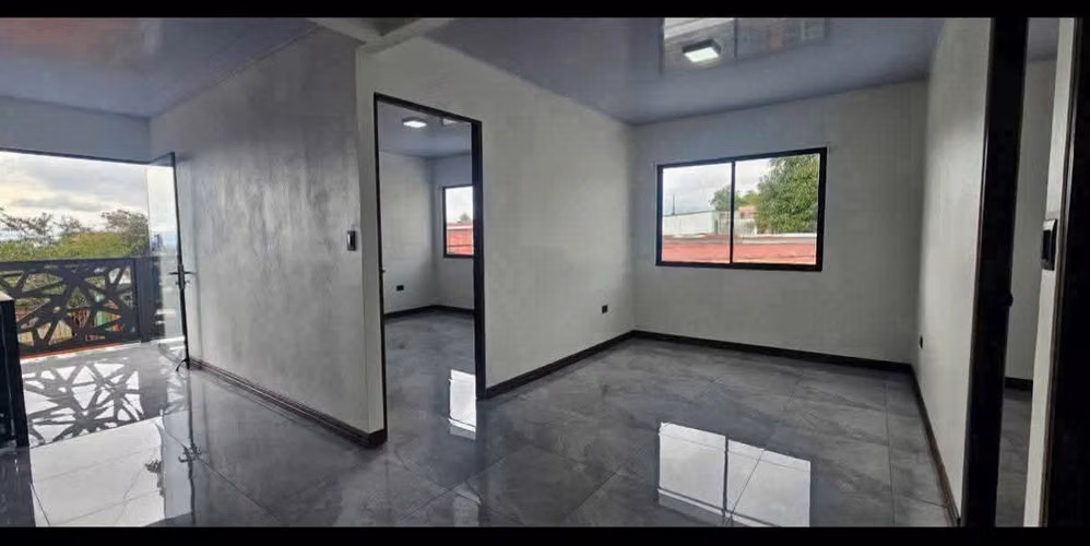 SE ALQUILA CASA INDEPENDIENTE EN SAN PABLO DE HEREDIA  - Imagen 7
