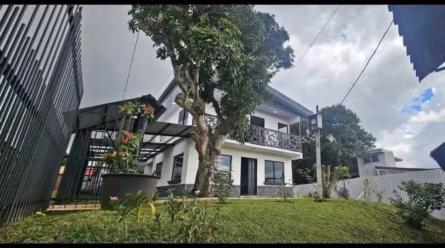 SE ALQUILA CASA INDEPENDIENTE EN SAN PABLO DE HEREDIA  - Imagen 2