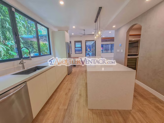 LUJOSA CASA AMUEBLADA DE 406 M2 CON PISCINA PROPIA EN JABONCILLOS - Imagen 12