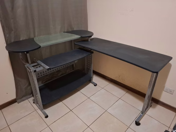 ESCRITORIO MODULAR EN L