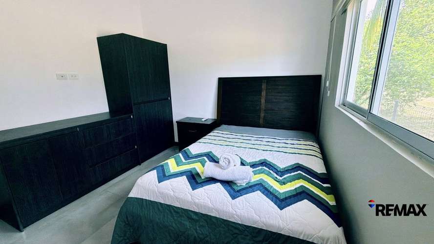 Casa Familiar Tropical Cerca de Playa Jacó - Imagen 8