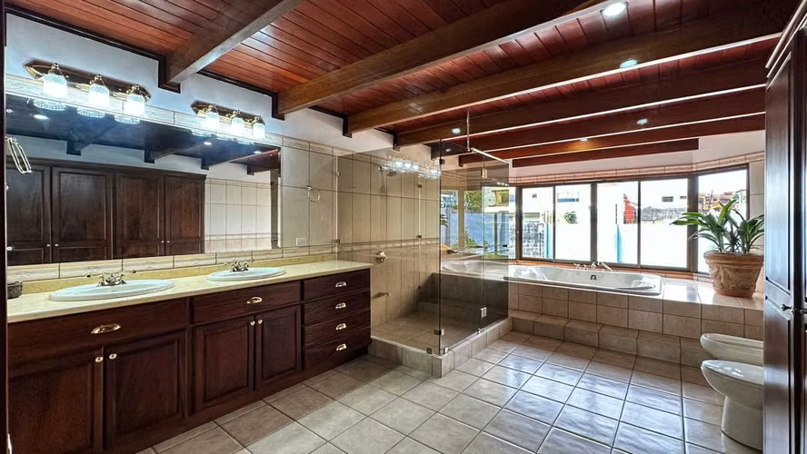 VENTA DE CASA DE LUJO | PRECIO DE OPORTUNIDAD | 4 ESTACIONAMIENTOS | 545M2 - Imagen 5
