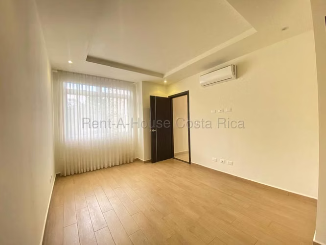 ESPECTACULAR APARTAMENTO EN ALQUILER EN SANTA ANA.  LISTO PARA HABITAR! MP 27-664 - Imagen 11