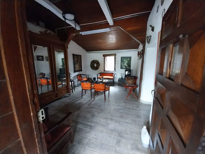 Casa amueblada en alquiler en Piedades, Santa Ana: una residencia con carácter tradicional (ref : 102) - Imagen 3
