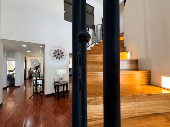 SE VENDE CASA INDEPENDIENTE EN PIEDADES DE SANTA ANA DE LUJO  - Imagen 6