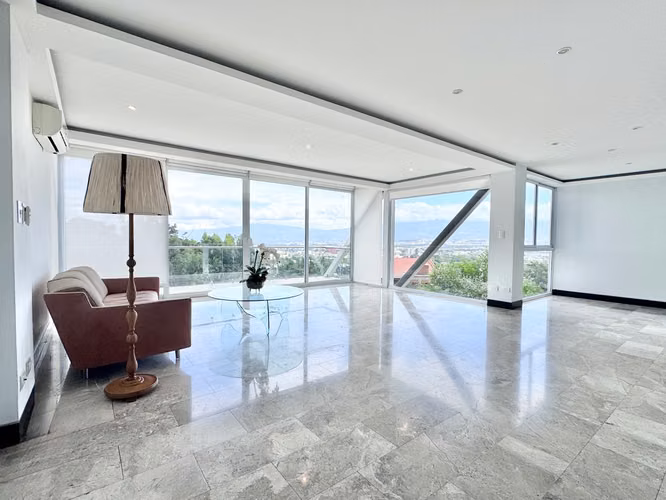 Preciosa casa con vistas en Escazú por La Paco - Imagen 7