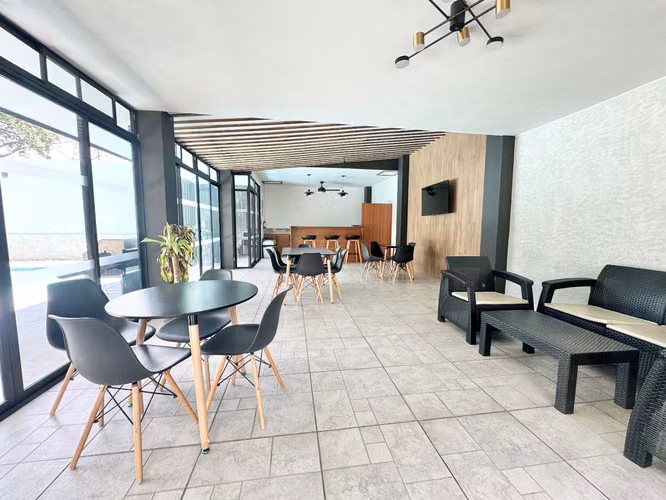 Preciosa amplia casa en Rio Oro - Imagen 17