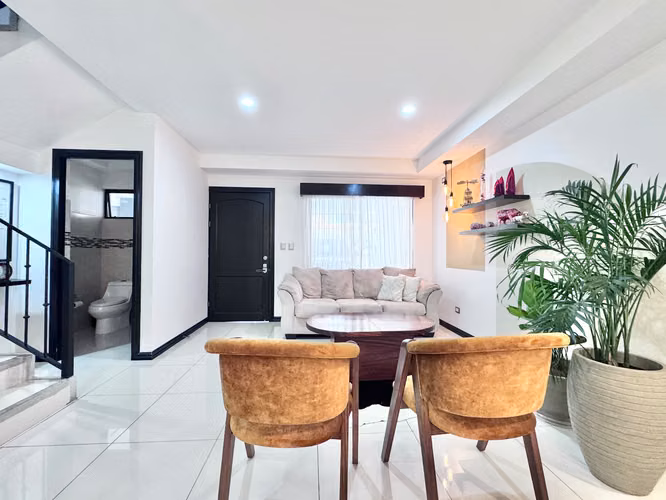 Preciosa amplia casa en Rio Oro - Imagen 10