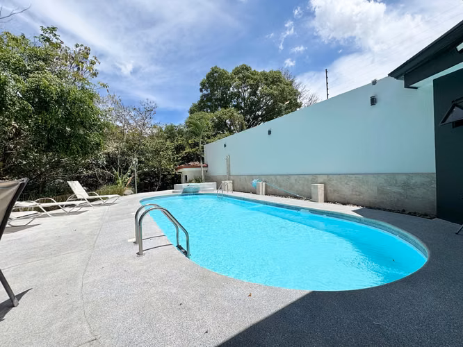 Preciosa amplia casa en Rio Oro - Imagen 18