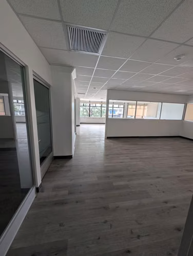 Se alquila hermosa oficina corporativa en Barrio Don Bosco