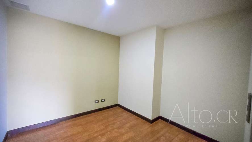 APARTAMENTO AMUEBLADO 3 HABITACIONES | LOS LAURELES | ZONA PREMIUM - Imagen 3