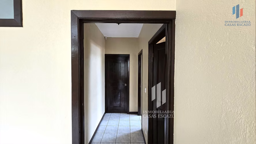 Apartamento en Alquiler, Escazú Centro, Parqueo techado, Céntrico y Seguro - Imagen 6