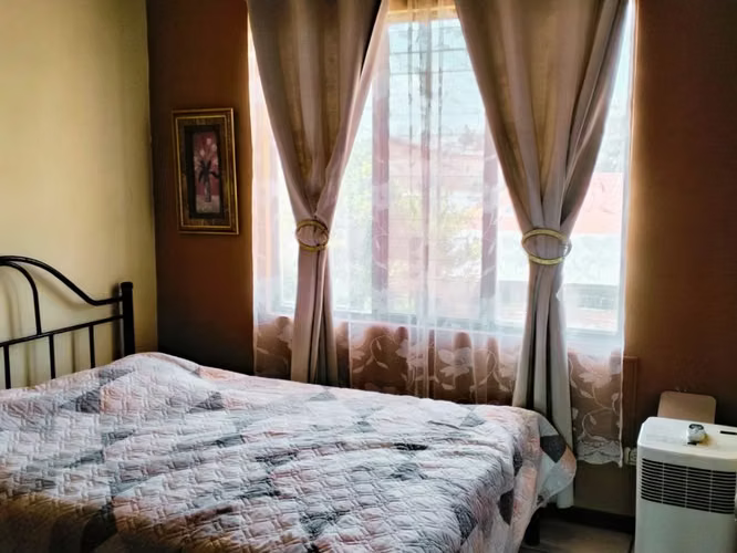 Casa en venta en Residencial del Río, Liberia, con jardín y balcón - Imagen 7