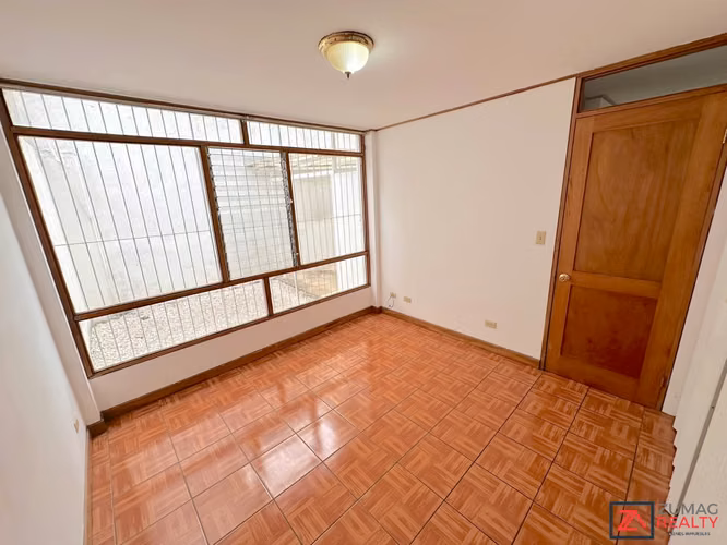 ALQUILER APARTAMENTO | URUCA | 2 HAB/1 PARQ | PRIMER PISO - Imagen 11