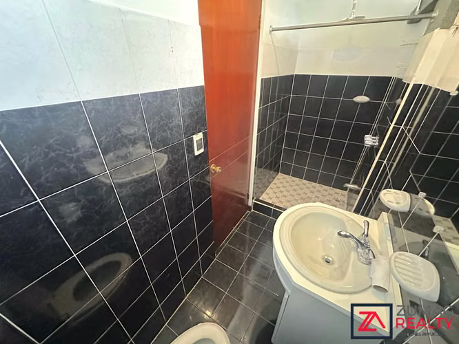 ALQUILER CASA | SABANA SUR | 2 HAB/2 PARQ | TERRAZA