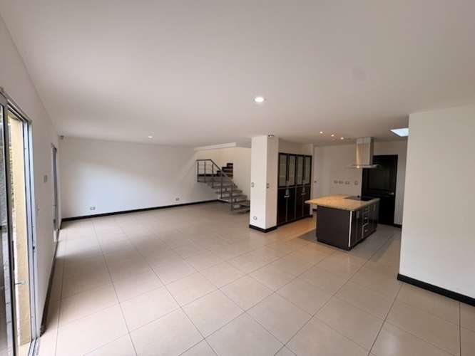 VENTA | Casa de 3 Habitaciones + Oficina y Cuarto de Servicio | Pozos, Santa Ana ID27540 - Imagen 5