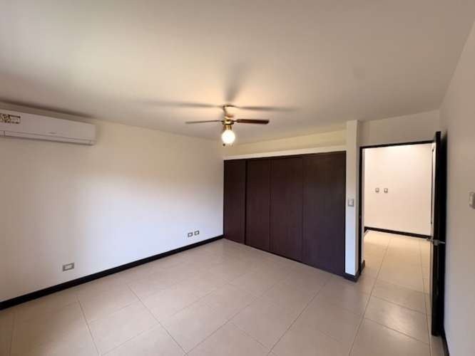 VENTA | Casa de 3 Habitaciones + Oficina y Cuarto de Servicio | Pozos, Santa Ana ID27540 - Imagen 19