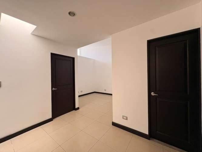 VENTA | Casa de 3 Habitaciones + Oficina y Cuarto de Servicio | Pozos, Santa Ana ID27540 - Imagen 10