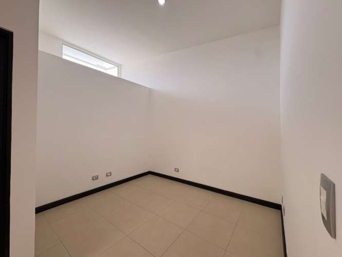 VENTA | Casa de 3 Habitaciones + Oficina y Cuarto de Servicio | Pozos, Santa Ana ID27540 - Imagen 11