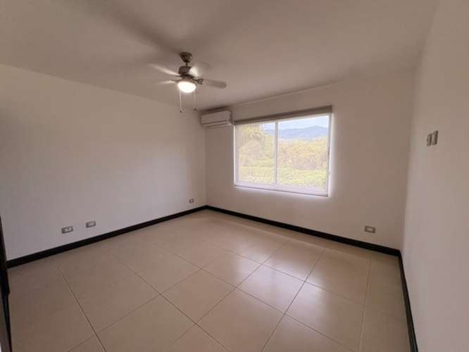 VENTA | Casa de 3 Habitaciones + Oficina y Cuarto de Servicio | Pozos, Santa Ana ID27540 - Imagen 16