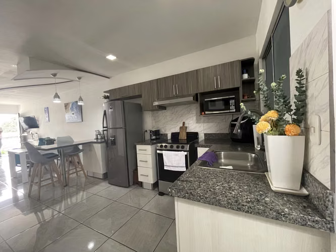 Apartamento en Venta Desamparados · San José · 2 hab · 70 m² - Imagen 5