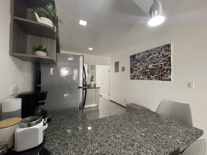 Apartamento en Venta Desamparados · San José · 2 hab · 70 m² - Imagen 4