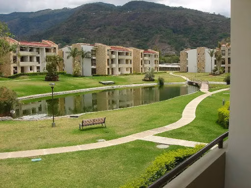 Alquiler de Apartamento en Avalón Country Club, Santa Ana-Uruca RZ