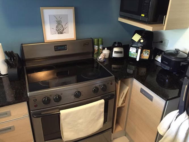 Alquiler de Apartamento en Avalón Country Club, Santa Ana-Uruca RZ