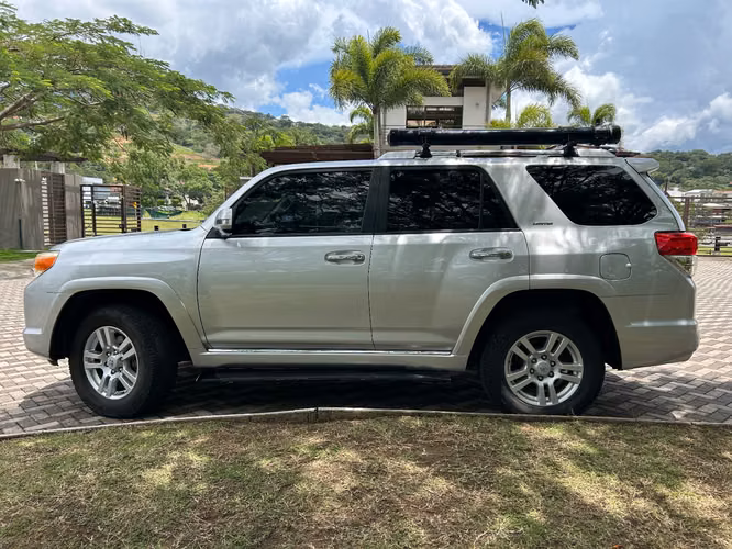 Vendo 4runner limited  - Imagen 2