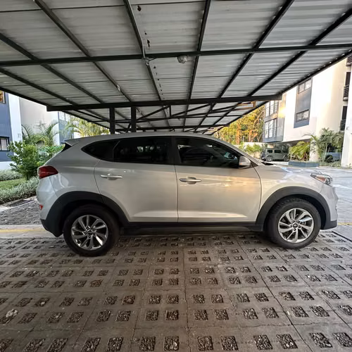 HYUNDAI TUCSON SE 2018 | AUTOMÁTICO | 4X2 - Imagen 8