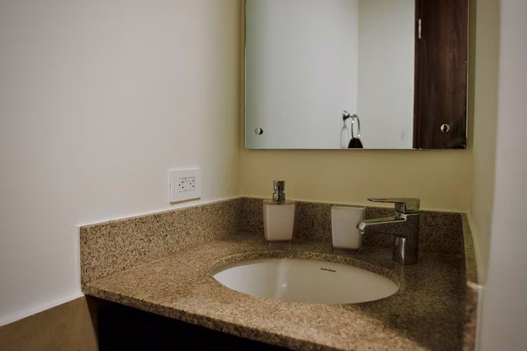 APARTAMENTO PARA ALQUILER, EN B° ESCALANTE. 22-299 - Imagen 6